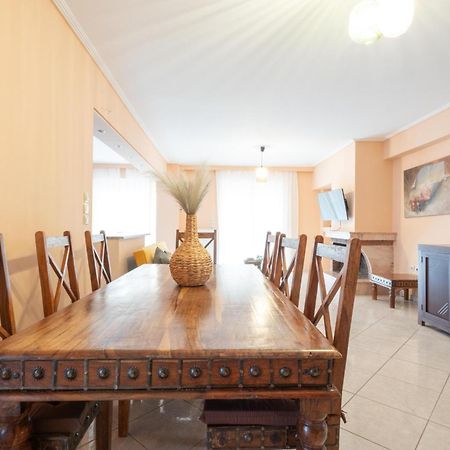 Luxury And Spacious Apt For 6 Guests Афины Экстерьер фото