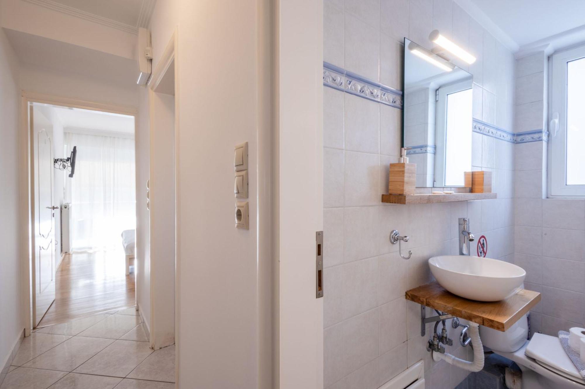 Luxury And Spacious Apt For 6 Guests Афины Экстерьер фото