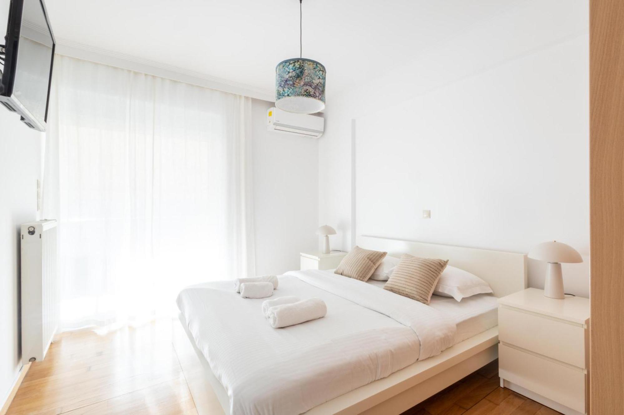 Luxury And Spacious Apt For 6 Guests Афины Экстерьер фото