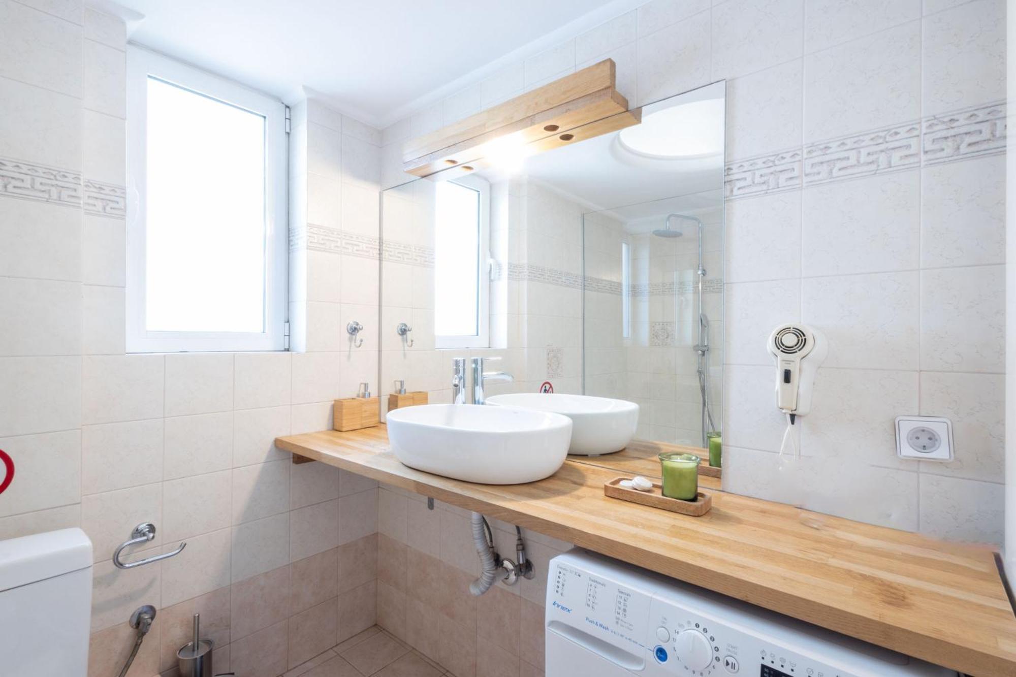 Luxury And Spacious Apt For 6 Guests Афины Экстерьер фото