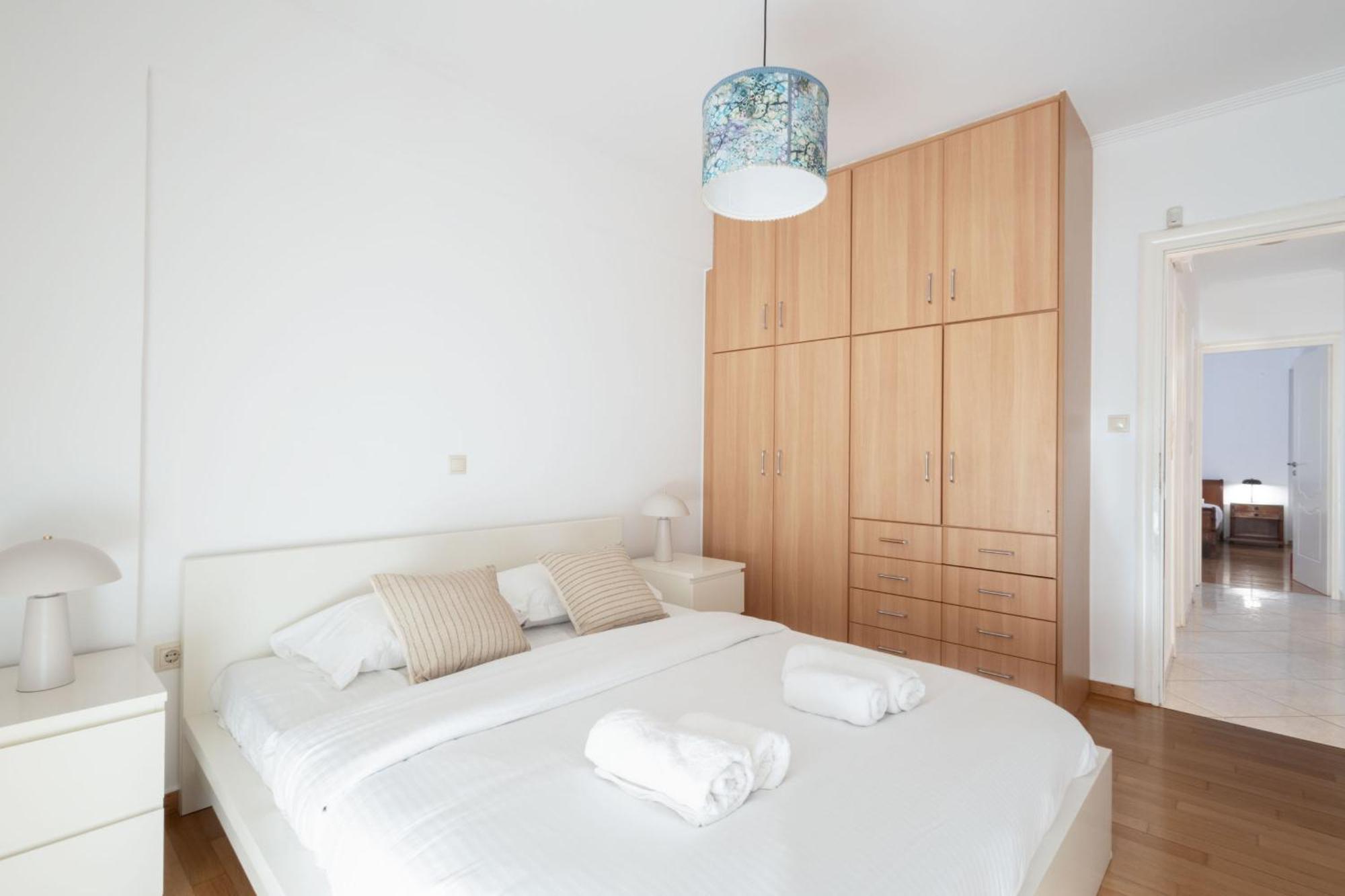 Luxury And Spacious Apt For 6 Guests Афины Экстерьер фото